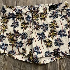 ANA sz 12 NWT tropical twill shorts small stain on side pocket